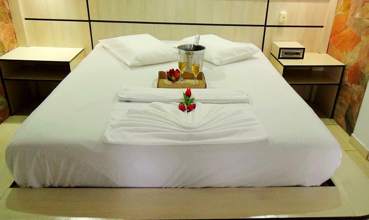 Serijum Hotel do amor *